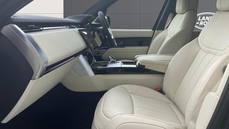 Land Rover Range Rover 3.0 D300 Edition 4dr Auto Diesel Estate